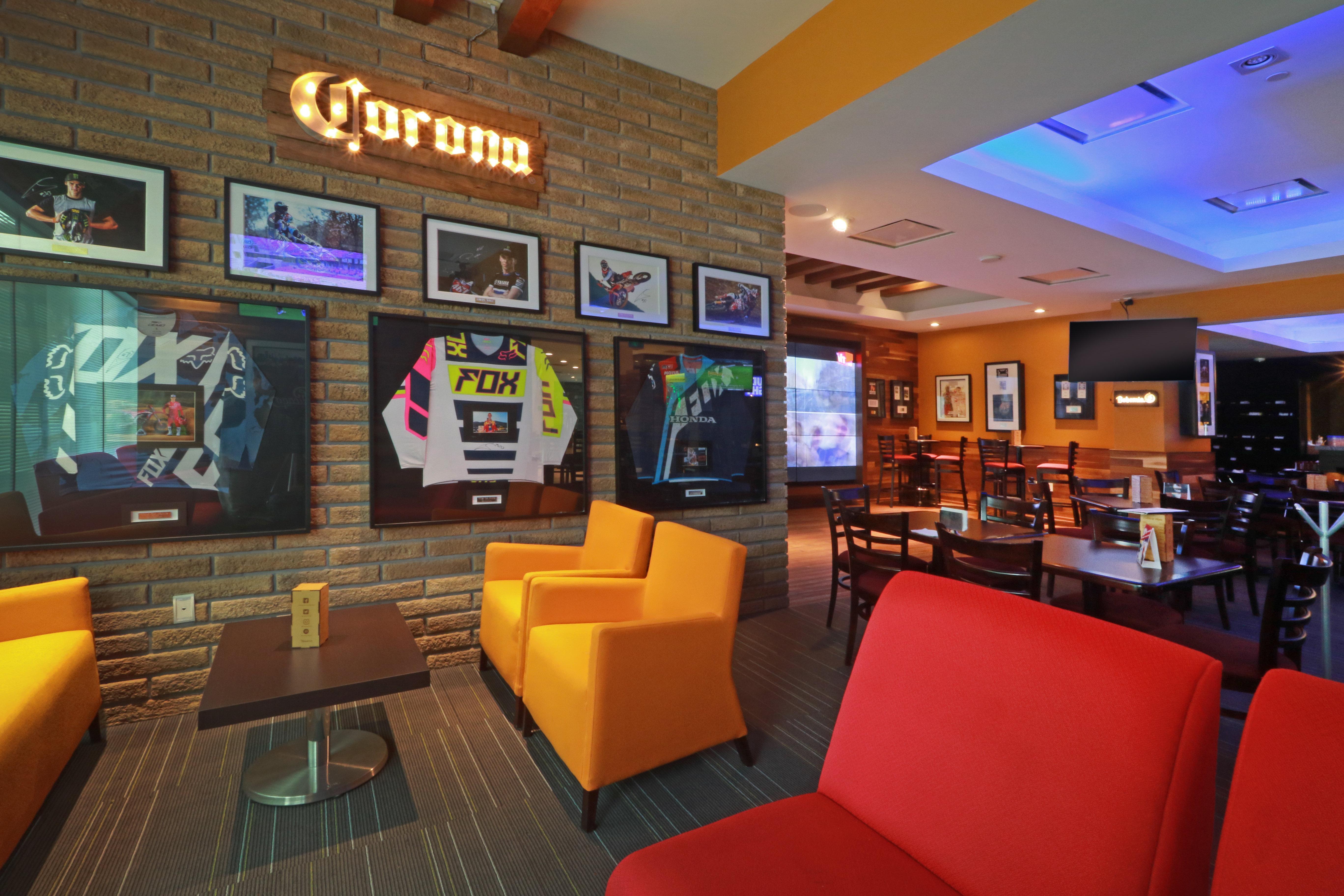 Holiday Inn & Suites Plaza Mayor By Ihg León Exteriör bild
