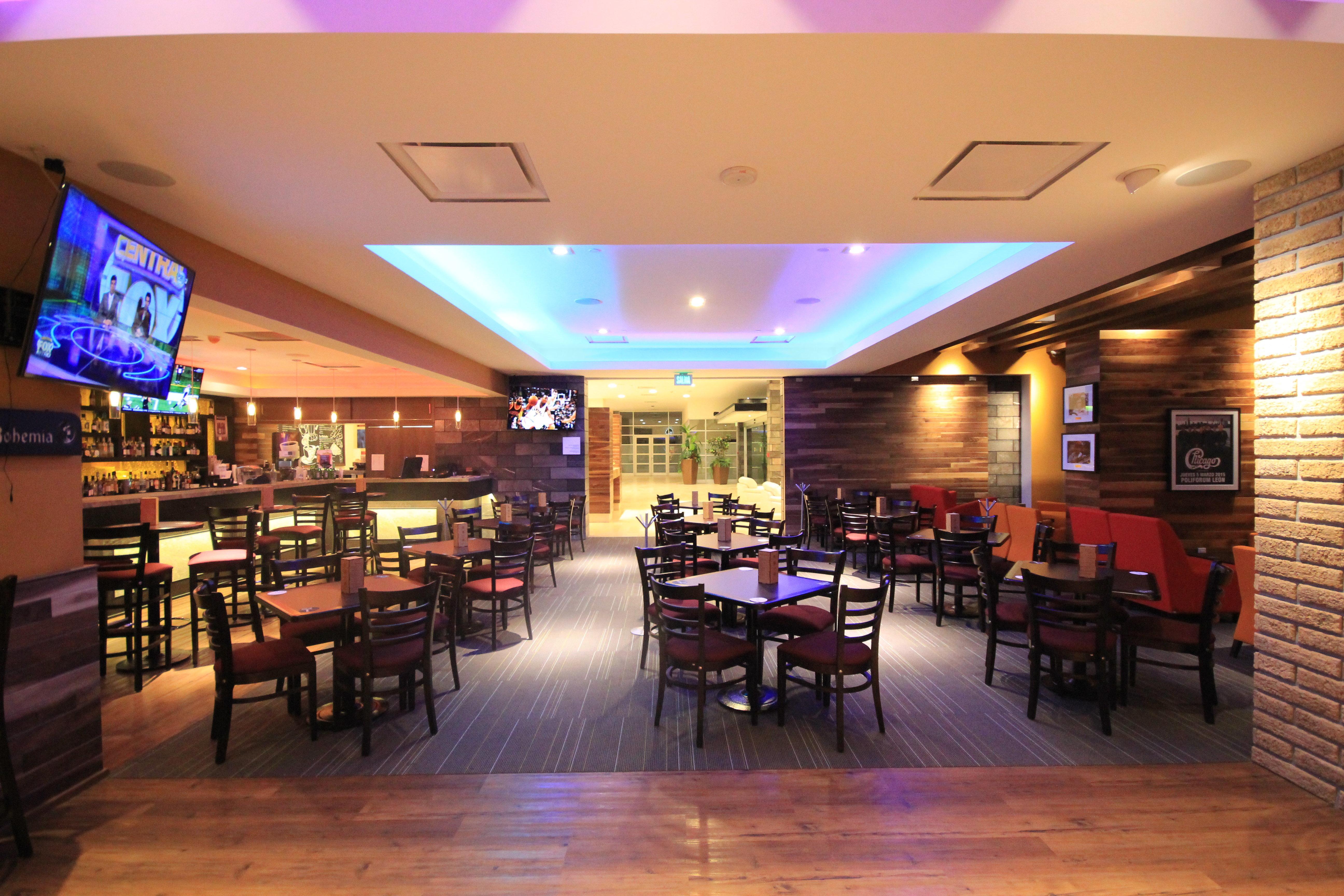 Holiday Inn & Suites Plaza Mayor By Ihg León Exteriör bild