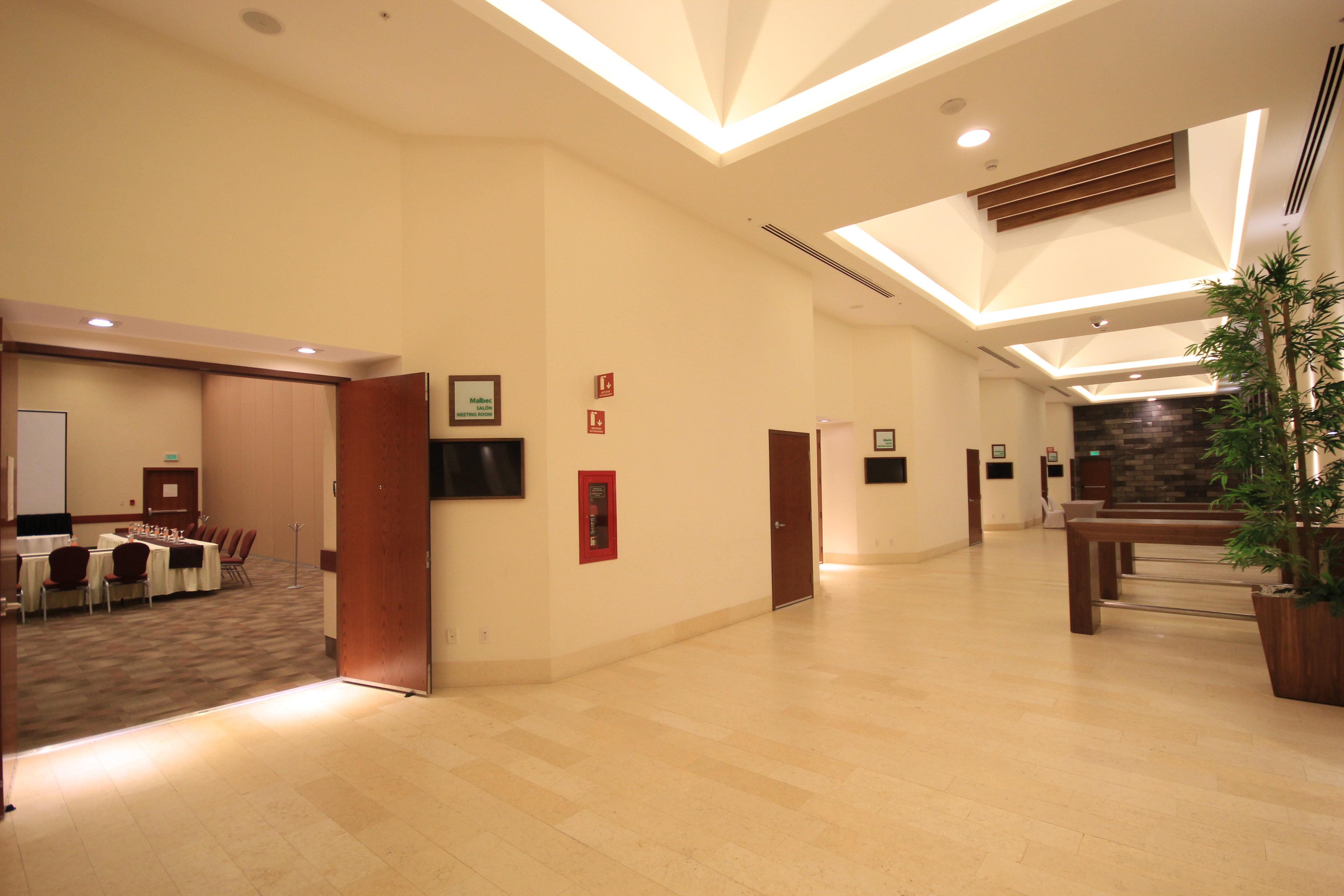 Holiday Inn & Suites Plaza Mayor By Ihg León Exteriör bild