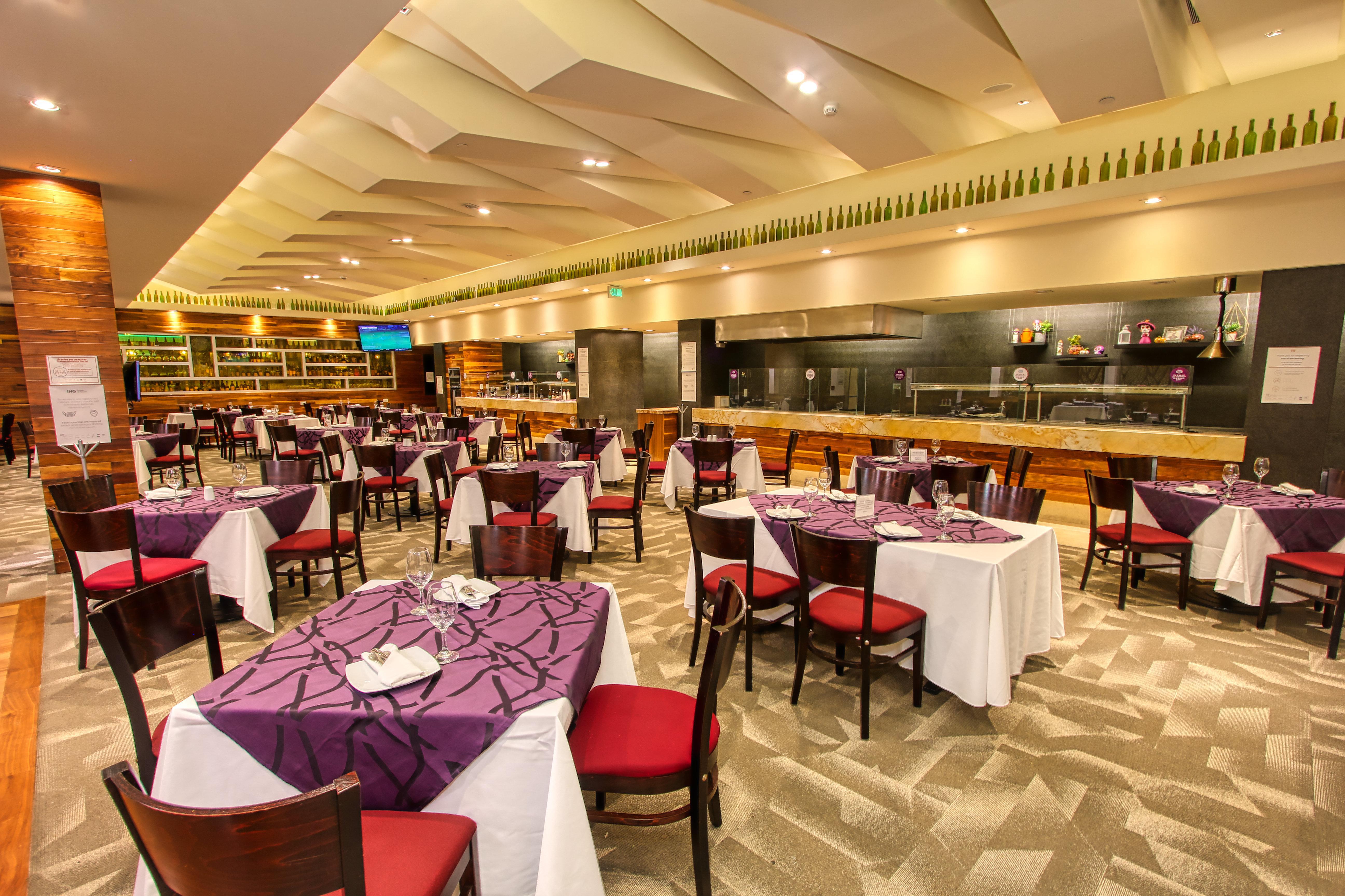 Holiday Inn & Suites Plaza Mayor By Ihg León Exteriör bild