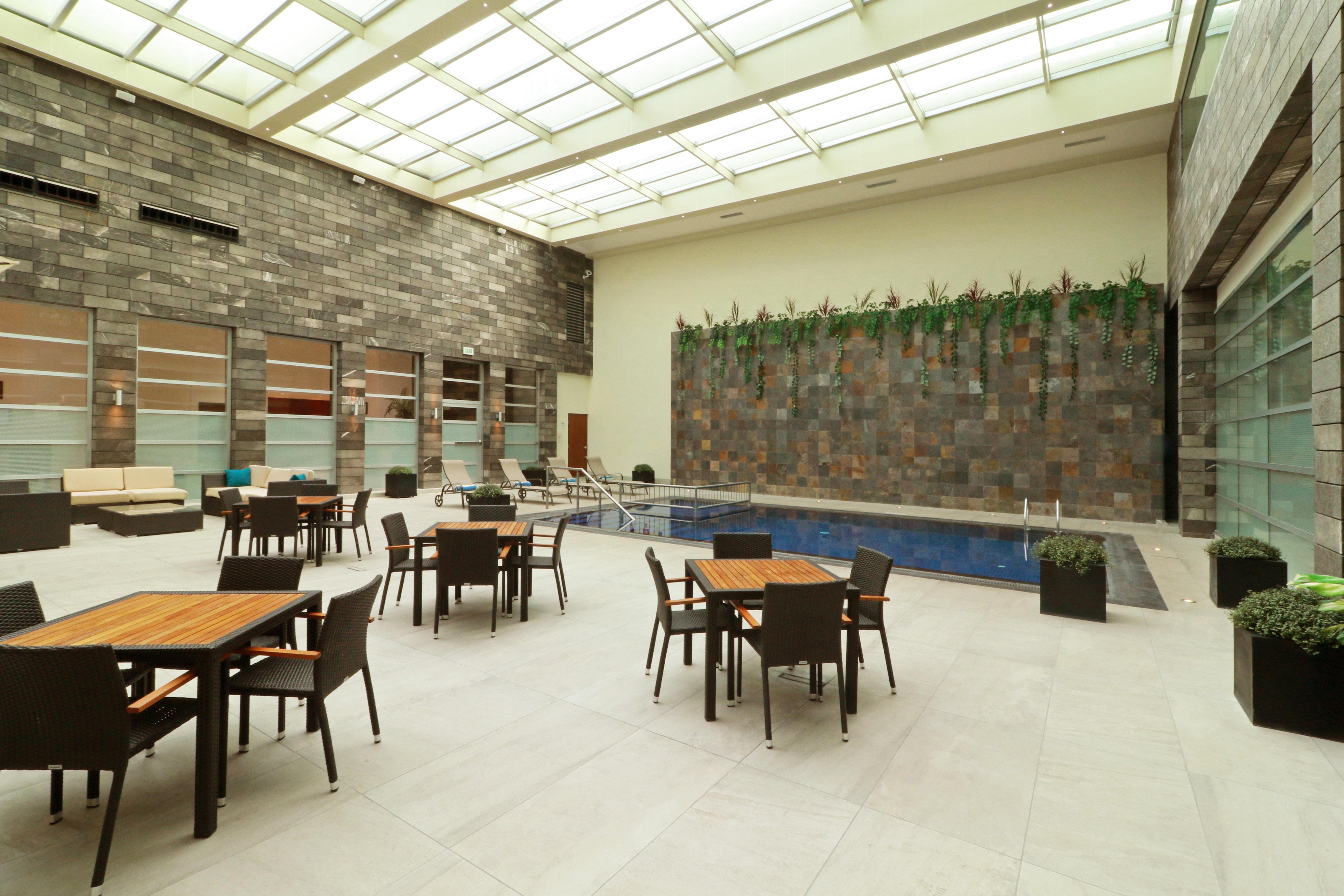 Holiday Inn & Suites Plaza Mayor By Ihg León Exteriör bild