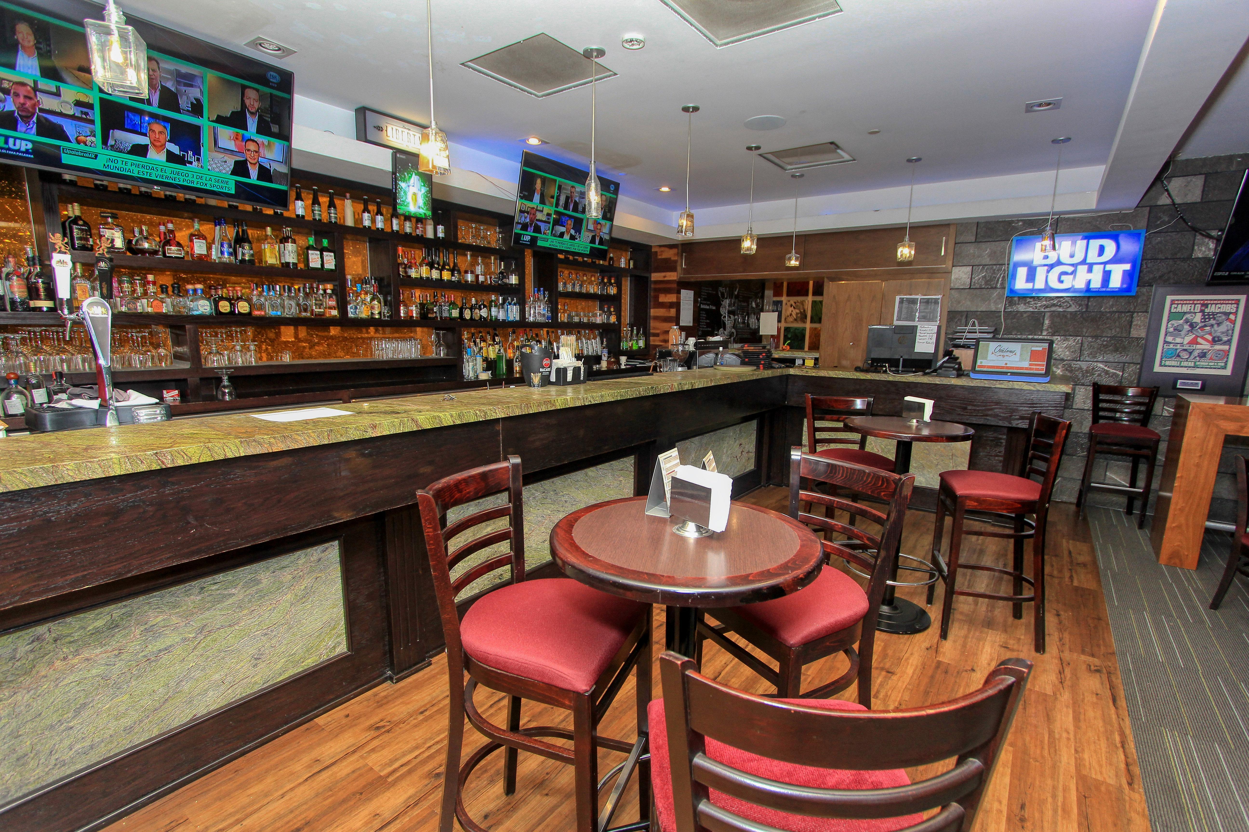 Holiday Inn & Suites Plaza Mayor By Ihg León Exteriör bild