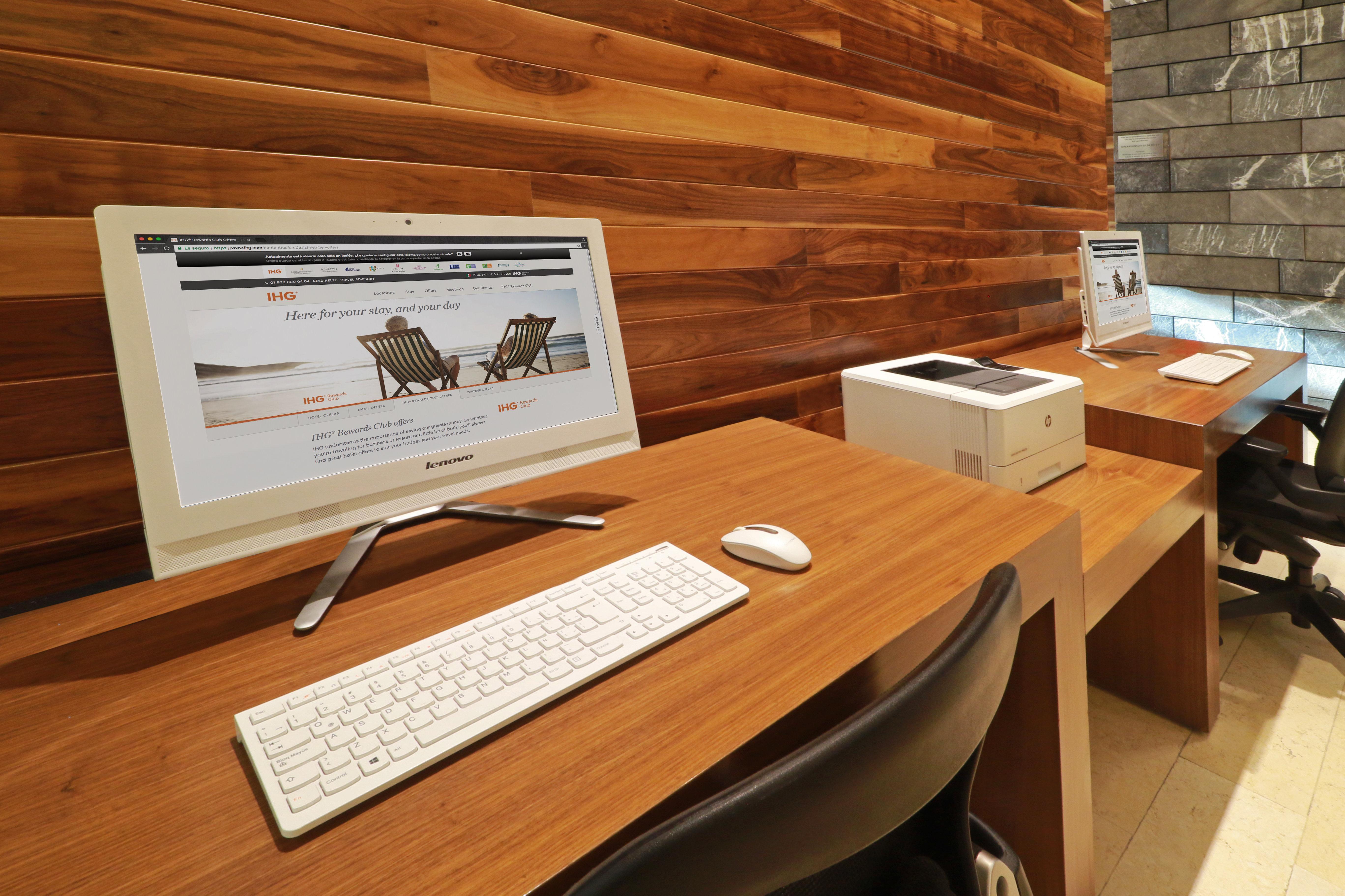Holiday Inn & Suites Plaza Mayor By Ihg León Exteriör bild