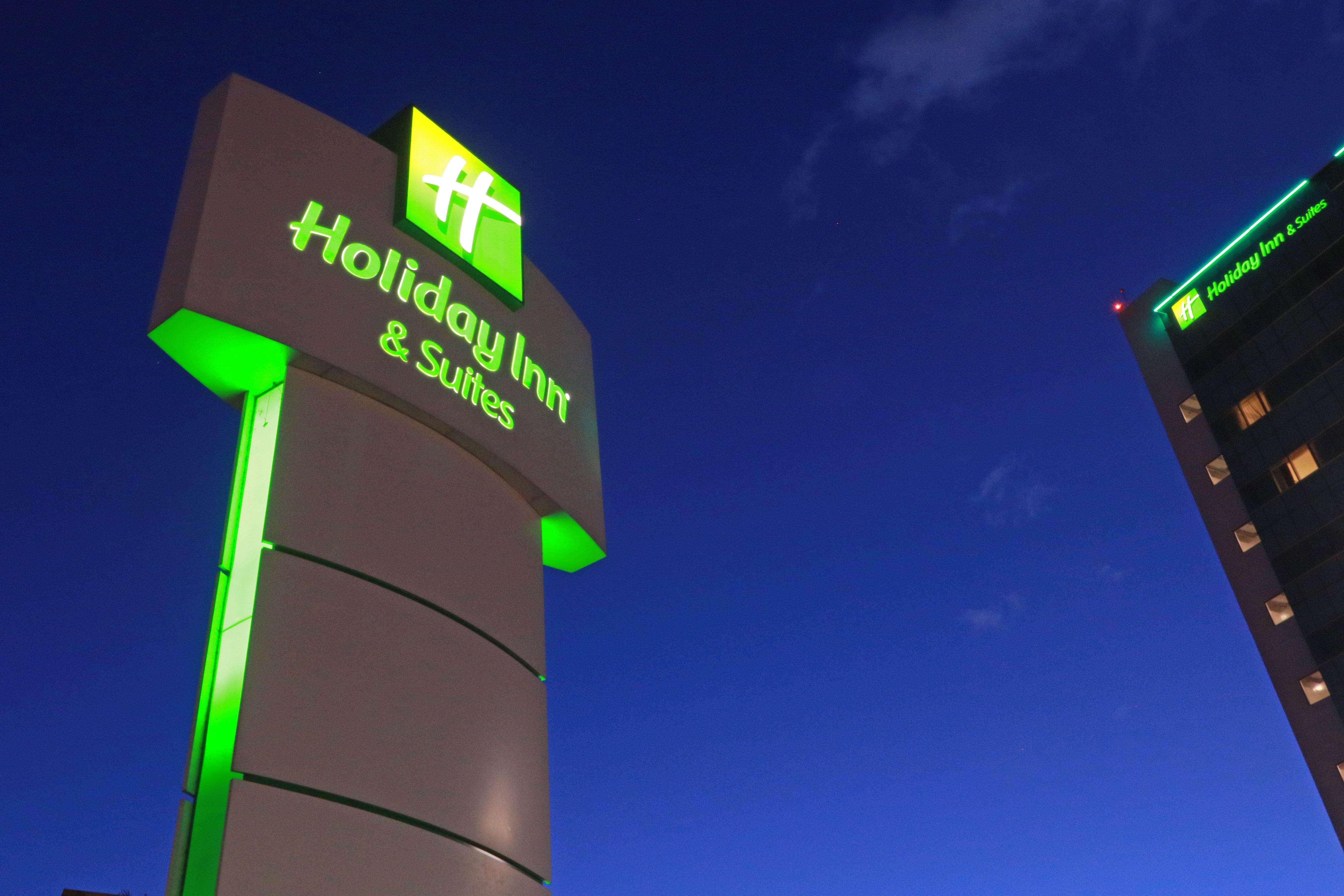 Holiday Inn & Suites Plaza Mayor By Ihg León Exteriör bild